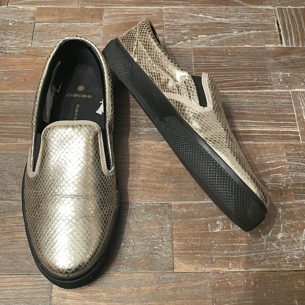 Pieces PS Urana Gold Iridescent Snakeskin Embossed Slip Ons🖤
